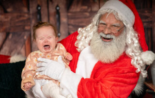 Crying-Baby-on-Santa's-Knee
